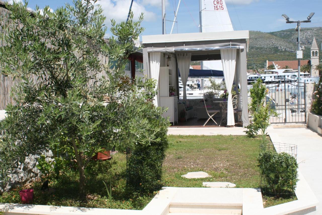 Studio Tironi 2 -Sonja Lejlighed Trogir Eksteriør billede